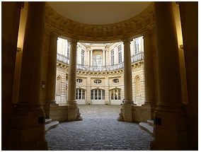 Hôtel de Beauvais - quartier du Marais - Paris intramuros