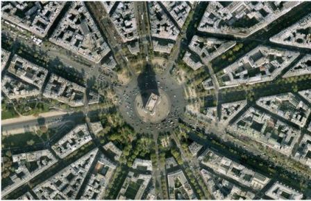 Place de l'Etoile ou Place Charles de Gaulle - boulevards haussmanniens - Paris intramuros