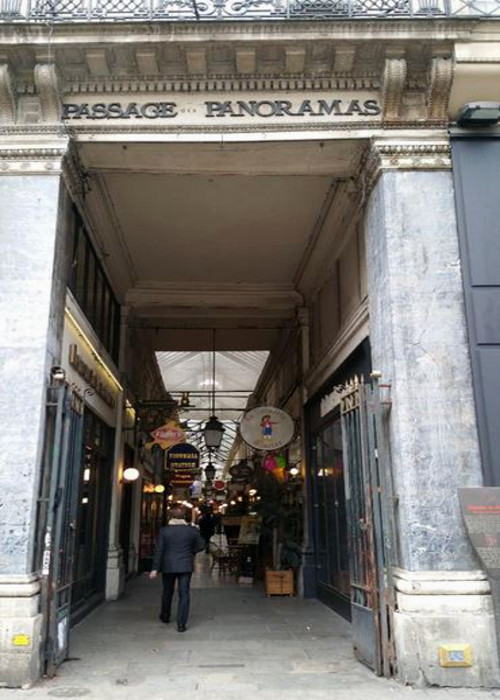 Passage des Panoramas - 2ème arrondissement de Paris - entre le Boulevard Montmartre et la rue Saint-Marc
