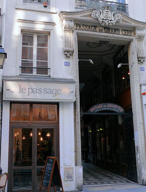 Passage du Grand Cerf - 85, rue Saint-Denis - 8, rue Dussoubs