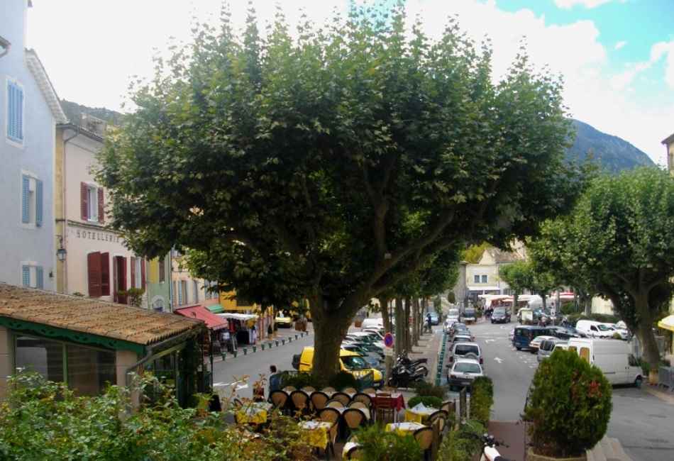 Photo de la ville de Castellane - la France en photos