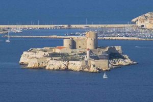 Le château d'If - face à Marseille - la France en photos