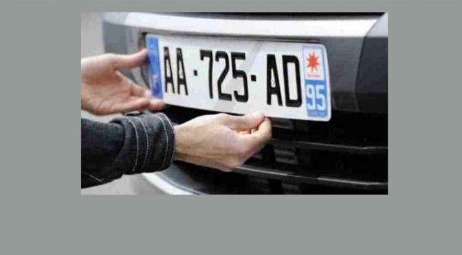 En 2009, les plaques d'immatriculation des voitures changent.